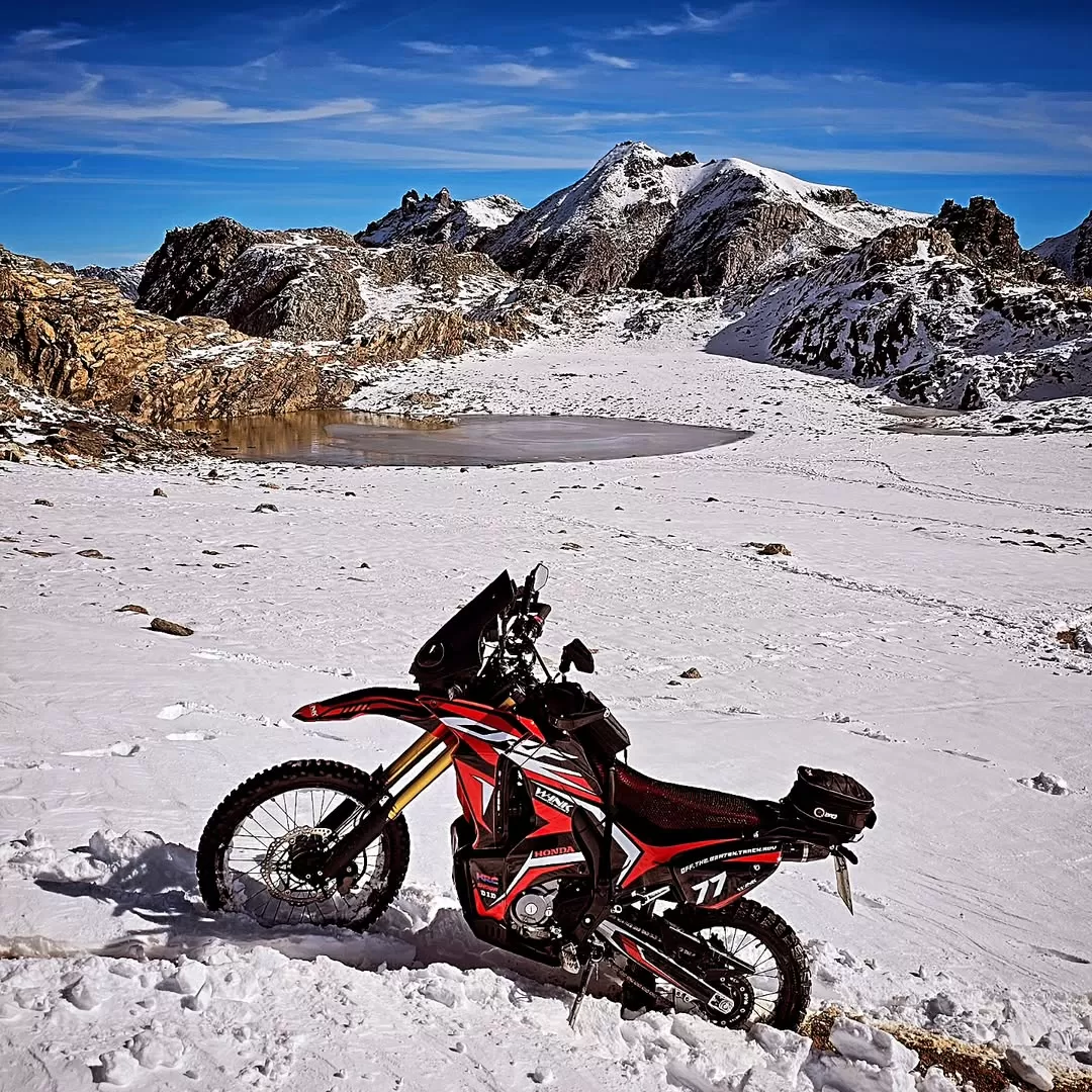 113_500gloss @off.the.beaten.track.adv 3