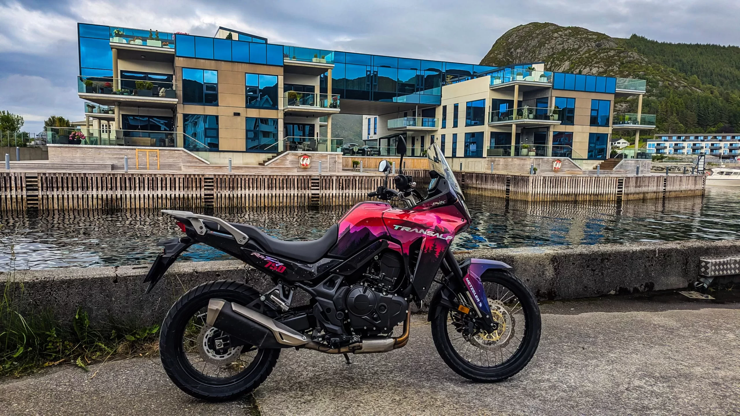 Custom graphics for Honda Transalp 750 Everest